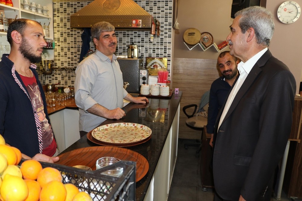 Başkan Demirkol, talepleri mahallerde dinliyor