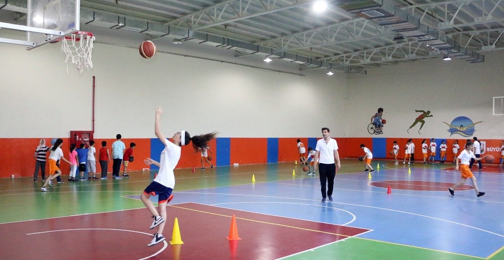 Büyükşehir Belediyesi basketbol takımları yeni sezona hazırlanıyor