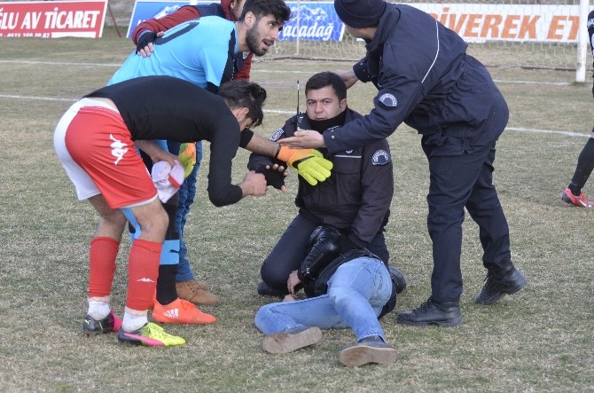 Amatör ligde saha karıştı