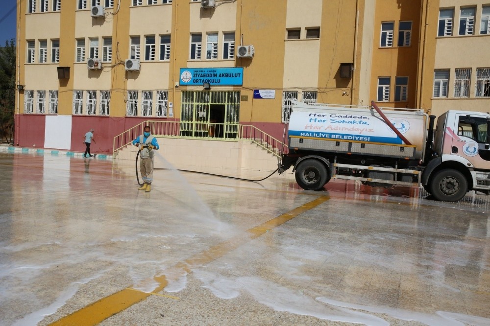 Haliliye’de okullarda dezenfekte çalışmaları