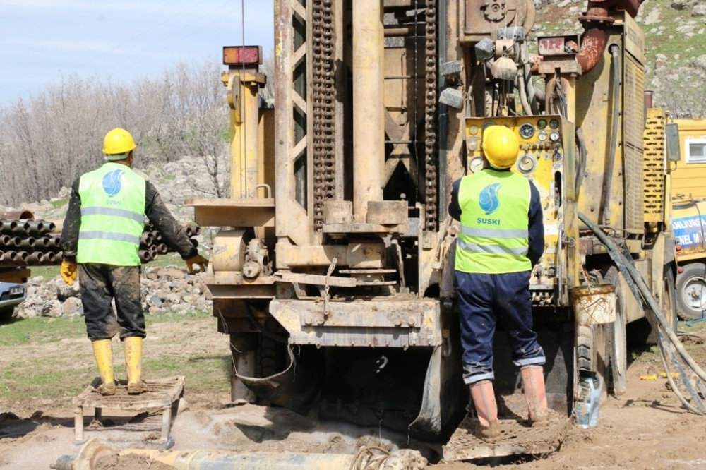 ŞUSKİ içme suyu bulunmayan mahallelerde sondaj çalışması yapıyor