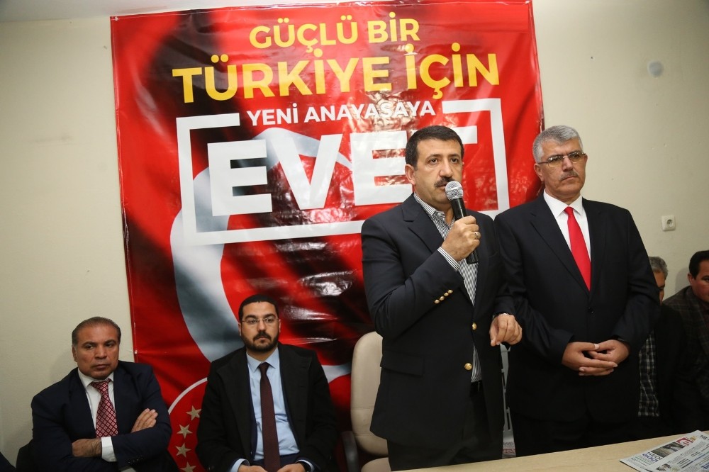 Ekinci evet seçim bürosunun açılışını yaptı