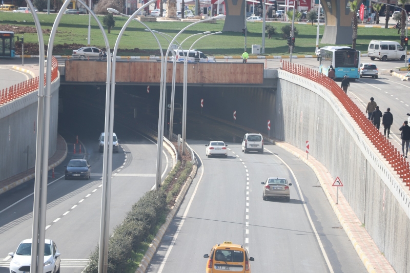 ABİDE KAVŞAĞI ALT TÜNEL TRAFİĞE AÇILDI