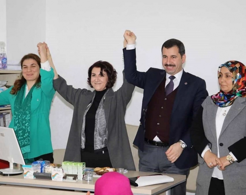 Açanal’dan Başkan adaylarına destek