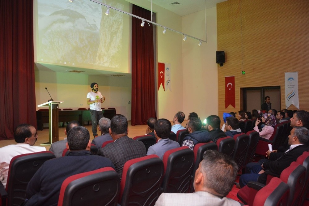 İlk atlayışını balkondan çarşafla yapmış