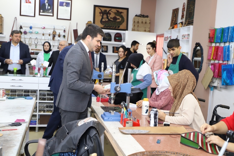 Ağız Ve Diş Sağlığı Haftasında Engelliler Unutulmadı.