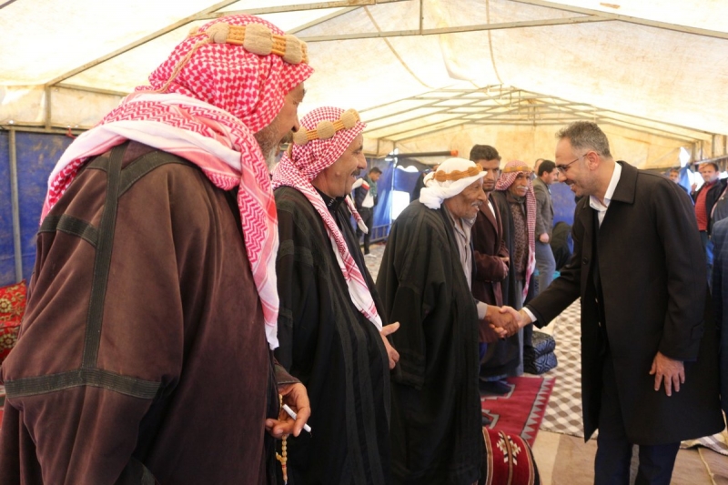 Ak Aday Kuş'a 30 Mahalle Muhtarın'dan Tam Destek