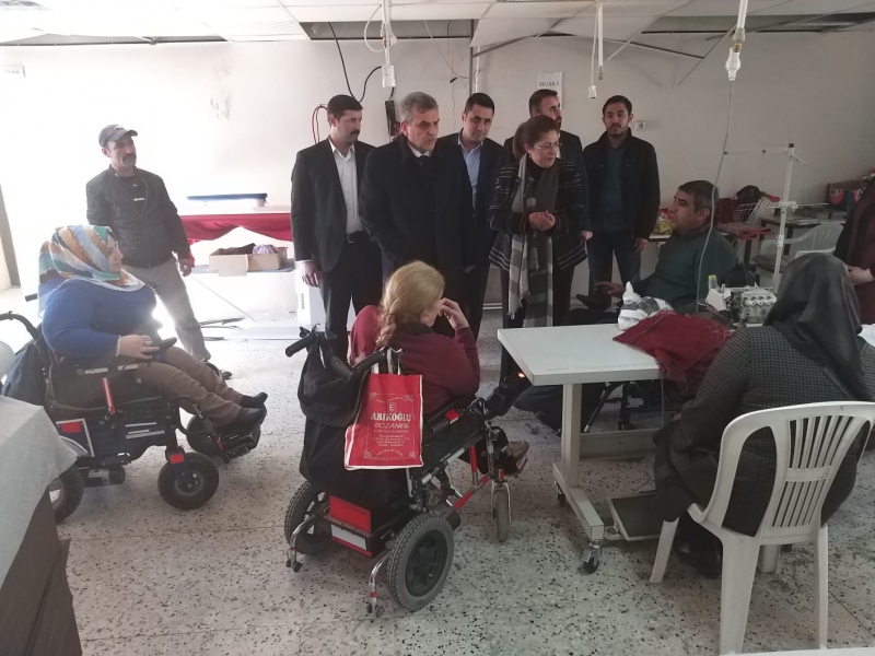 Ak Başkan Adayı Beyazgül'den Omurilik Felçliler Derneğine Ziyaret