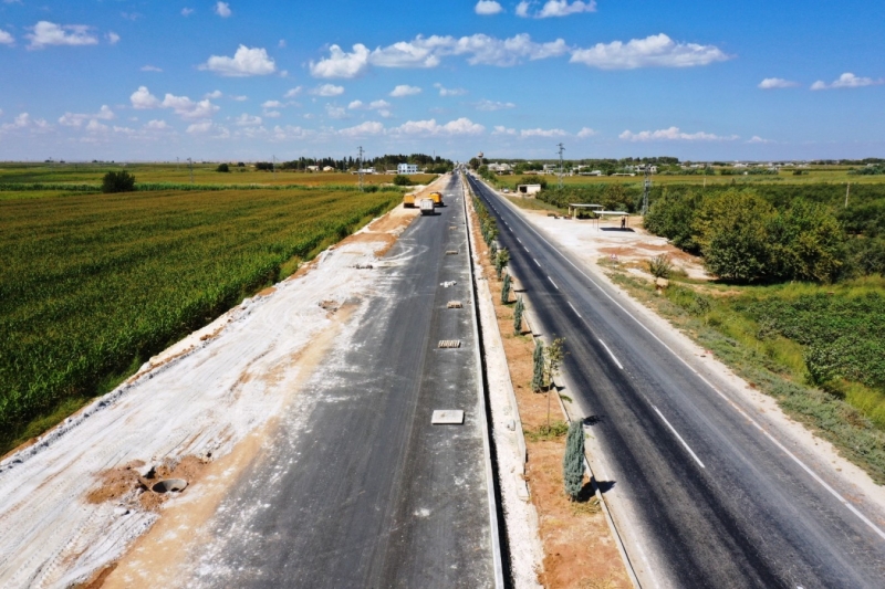 Akçakale ile Şanlıurfa arasındaki yol aydınlatılıyor