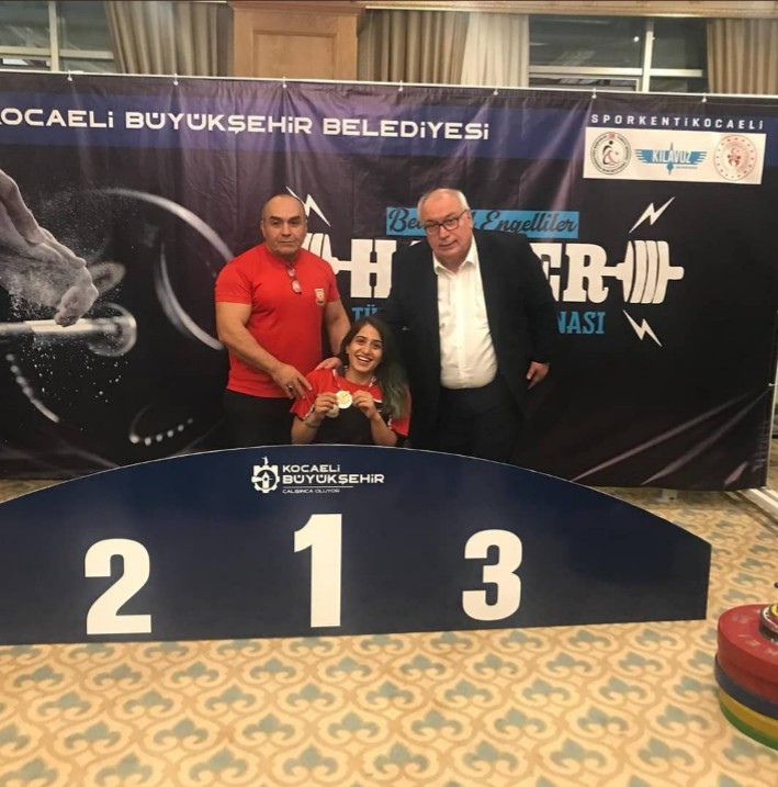 ALKIŞLAR; ENGEL TANIMAYAN BÜYÜKŞEHİR SPORCULARINA