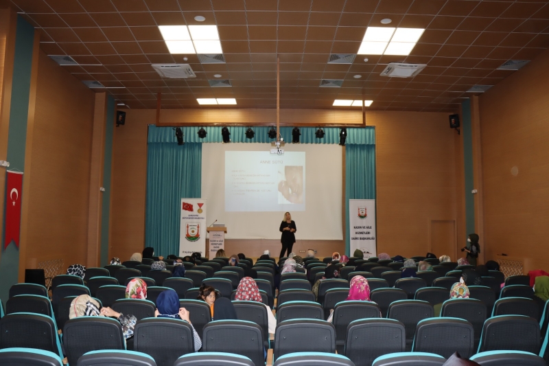 ANNE SÜTÜNÜN ÖNEMİ ANLATILDI