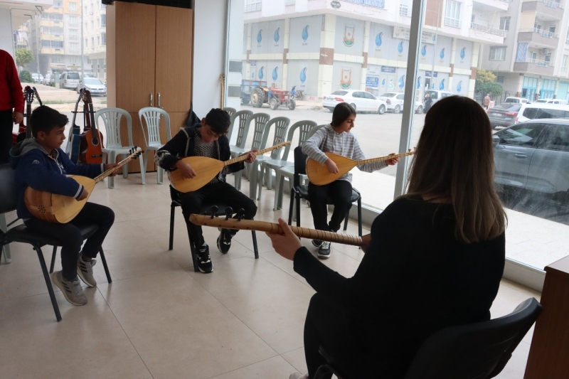 ARA TATİLDE KÜTÜPHANELERE YOĞUN İLGİ