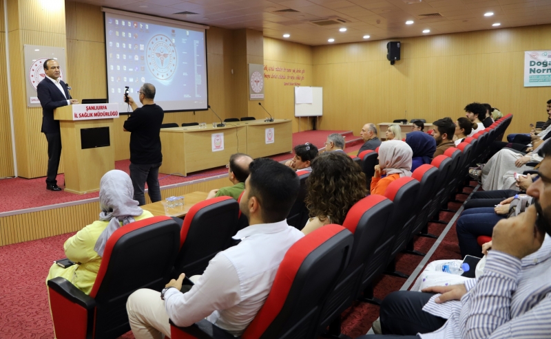 Aşı, Yaşam Kurtarır: Uzmanlar Yanlış Bilgiye Karşı Bir Araya Geldi