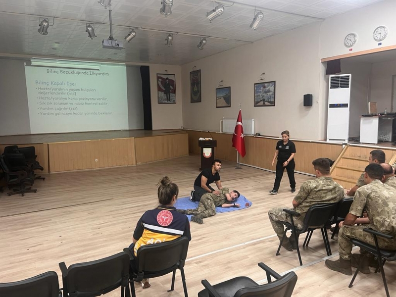Askeri Personele İlk Yardım Eğitimi Verildi.