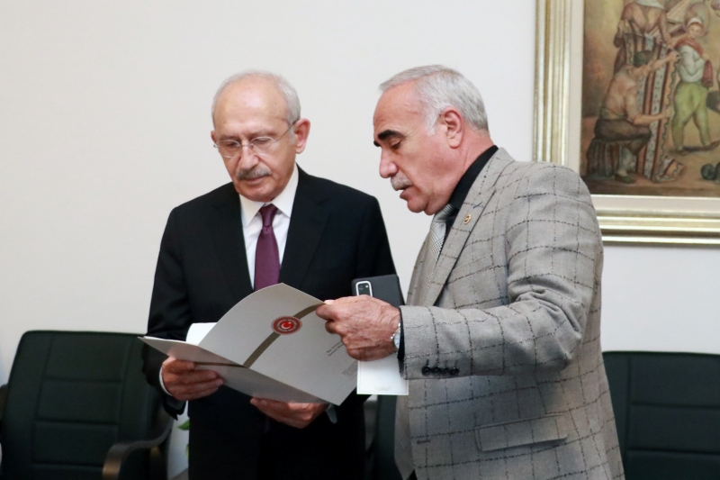 AYDINLIK VE KILIÇDAROĞLU SULAMA BİRLİKLERİ İÇİN GÖRÜŞTÜ