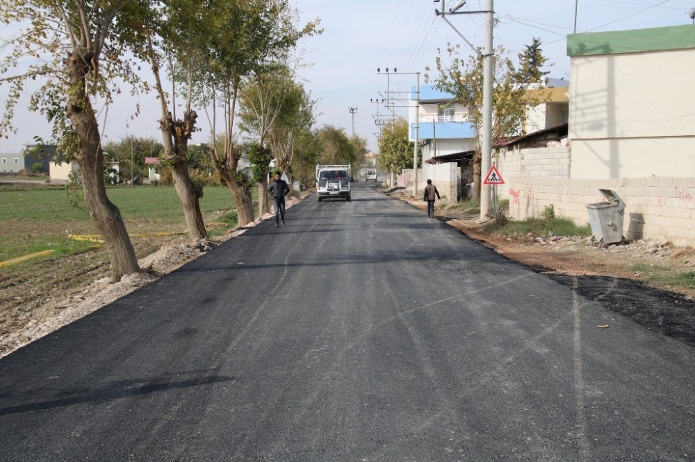 Büyükşehir’den Birecik’te sıcak asfalt atağı