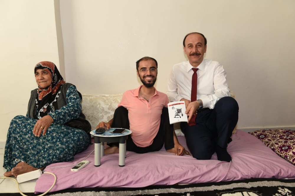 Vali Erin Siverek’te vatandaşlarla buluştu