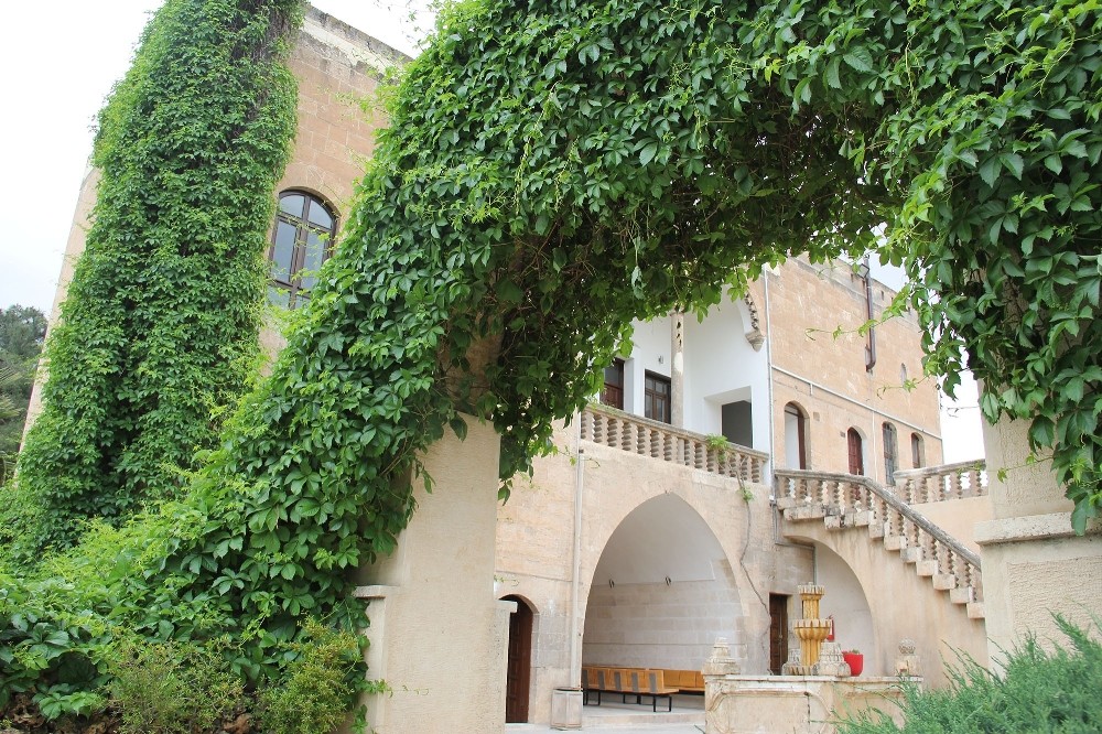 Sakıbın köşkü sezonu açtı