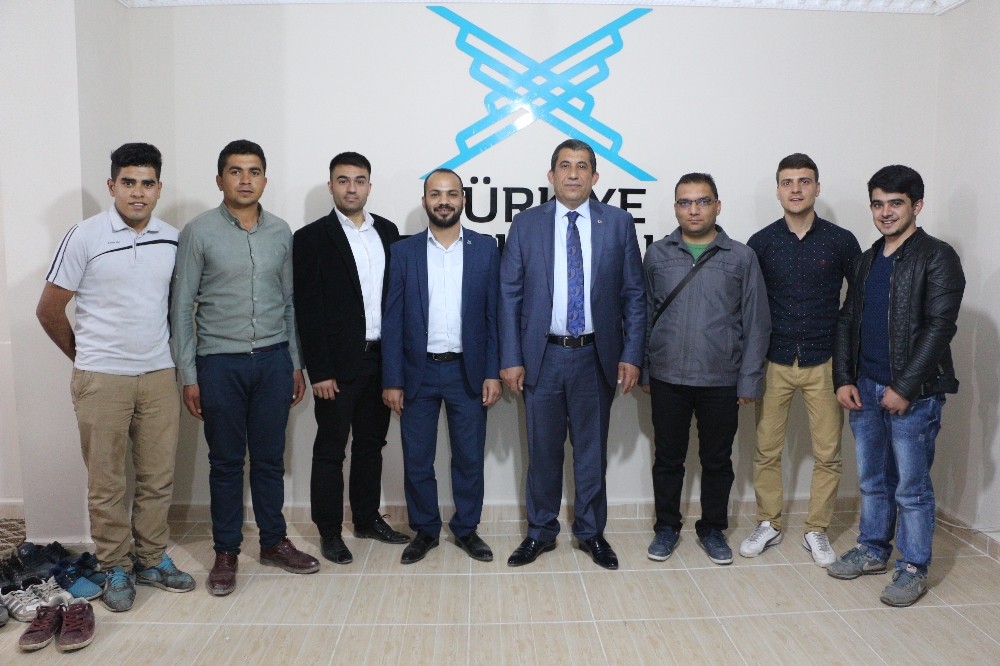 Başkan Atilla, gençlerle bir araya geldi