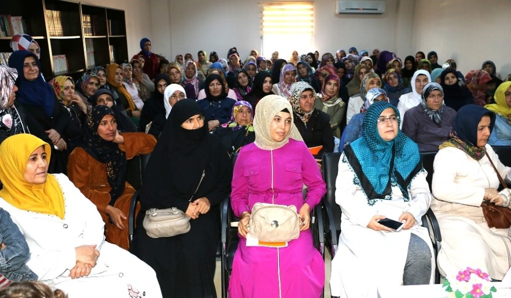 Büyükşehirden kadın hakları konferansı