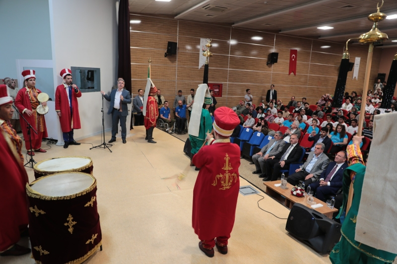 BAKAN BOZDAĞ, ‘’ENGELLİLERE DEĞER VEREN BİR TÜRKİYE CUMHURİYETİ VAR’’