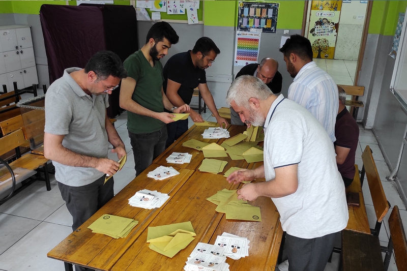 Bakan Bozdağ’ın oy kullandığı sandıkta Erdoğan kazandı