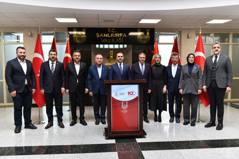 Bakan Kacır’dan Şanlıurfa Valiliğine ziyaret