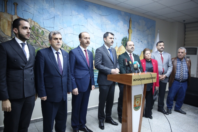 Bakan Kurum Büyükşehir Belediyesin'de