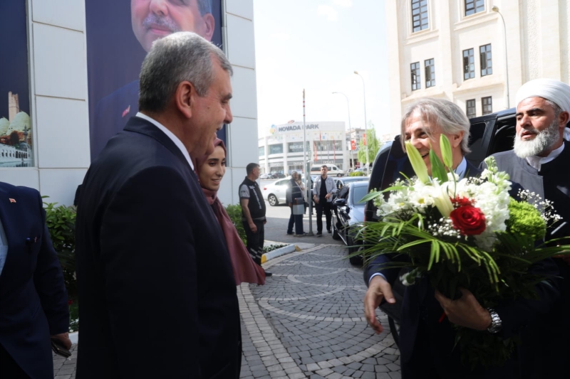 BAKAN YARDIMCISI DEMİRCAN’DAN ŞANLIURFA BÜYÜKŞEHİR BELEDİYESİNE ZİYARET