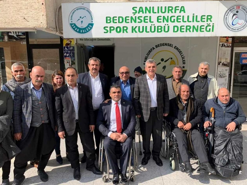 Başkan adayı Av. Zeynel Abidin Beyazgül Engellilerle