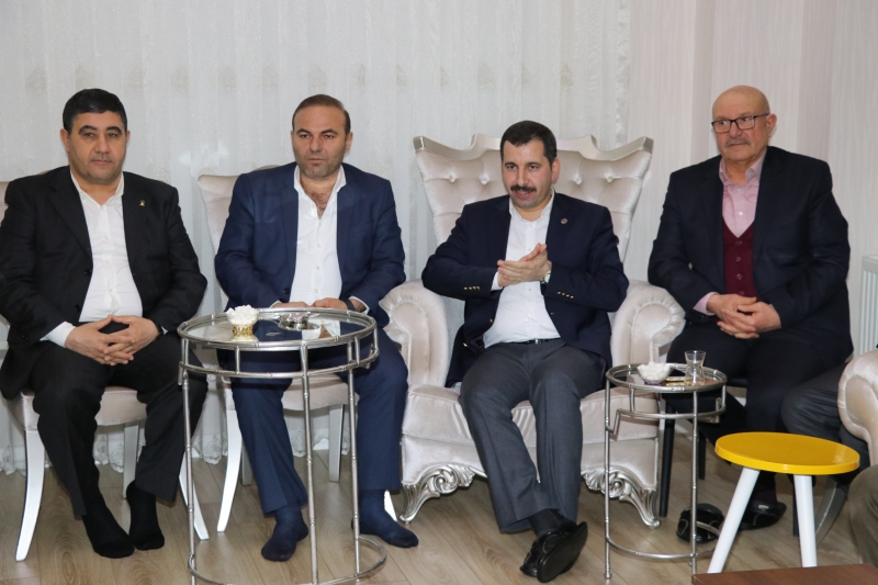 Başkan Adayı Baydilli Ev Toplantıların'da Vatandaşla Buluşmaya Devam Ediyor