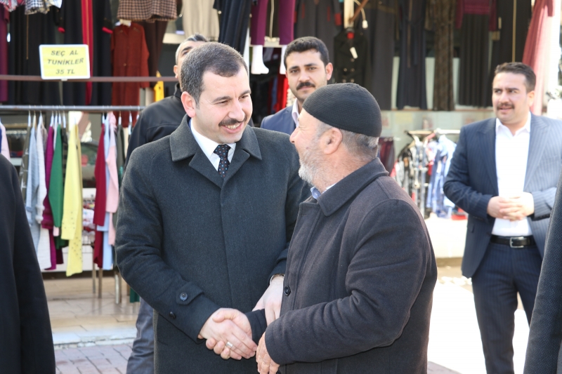 Başkan Adayı Baydilli Çankaya Mahallesi Esnafını Gezdi