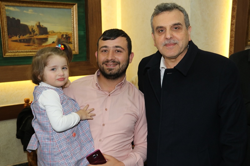 Başkan Adayı Beyazgül Karaköprü Esnafını Ziyaret Etti