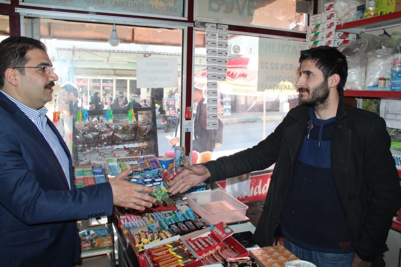 Başkan adayı Canpolat Gönüllere Dokunuyor