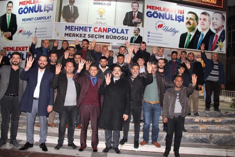 Başkan adayı  Canpolat coşuyor, coşturuyor;