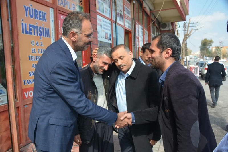 Başkan Adayı Kuş Komiser Şakir Caddesini Gezdi