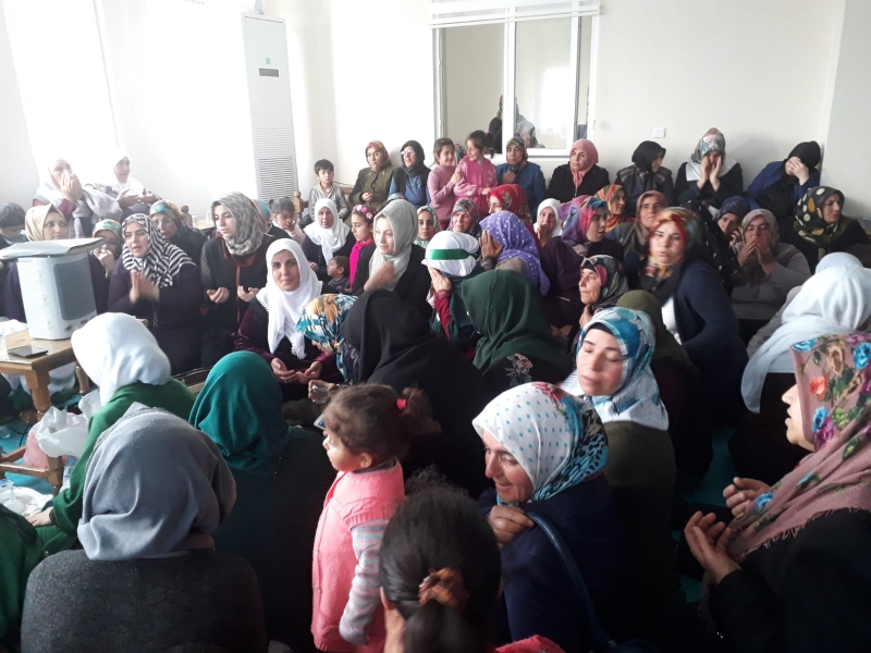 Başkan Aksoy’un Eşi Şehitlerimizi Unutmadı