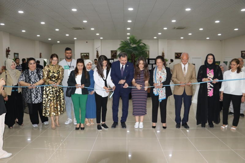 BAŞKAN BAYDİLLİ SERGİ AÇILIŞINA KATILDI KARAKÖPRÜ’DE KURSİYERLERİN ESERLERİ SERGİLENDİ