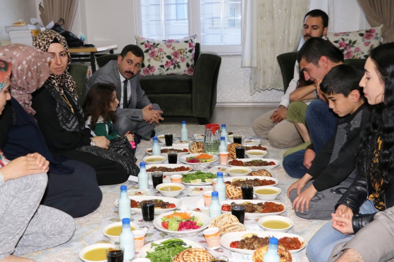 Başkan Baydilli Vatandaşın İftar Sofrasında