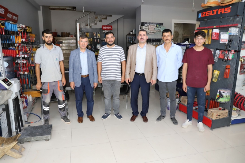 BAŞKAN BAYDİLLİ VE MİLLETVEKİLİ CEVHERİ’DEN ESNAFA ZİYARET