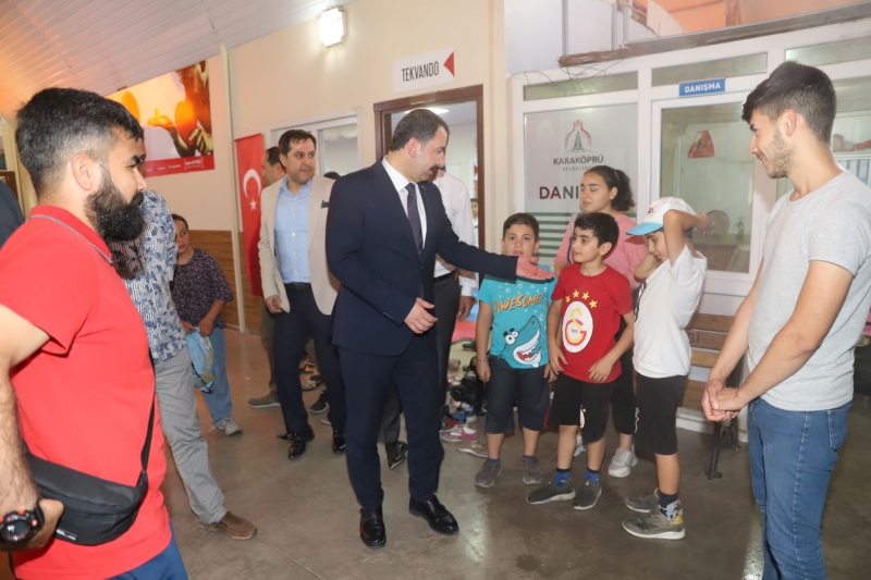 BAŞKAN BAYDİLLİ'DEN GELECEĞİN SPORCULARINA ZİYARET