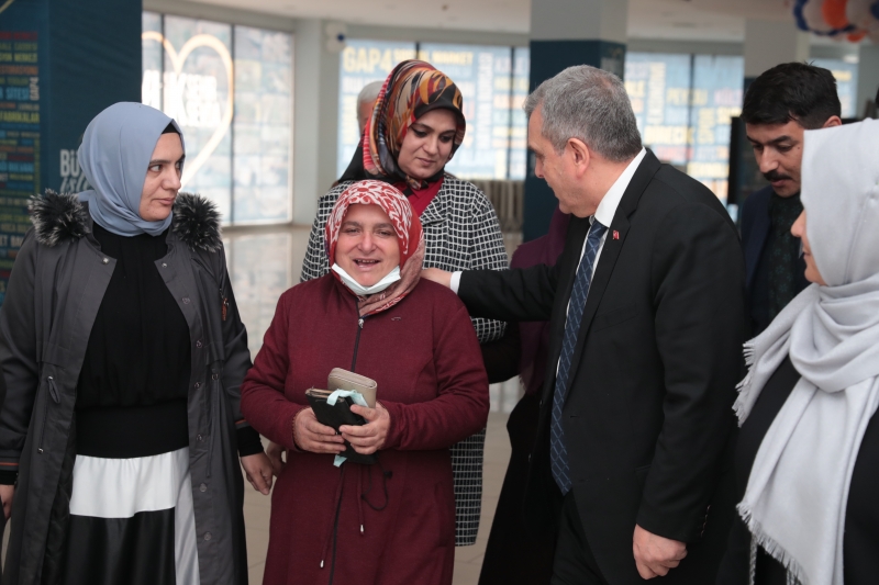 BAŞKAN BEYAZGÜL, “ANNELERİMİZİN HAYIR DUALARINI ALMAK İÇİN YARIŞ İÇİNDE OLALIM”