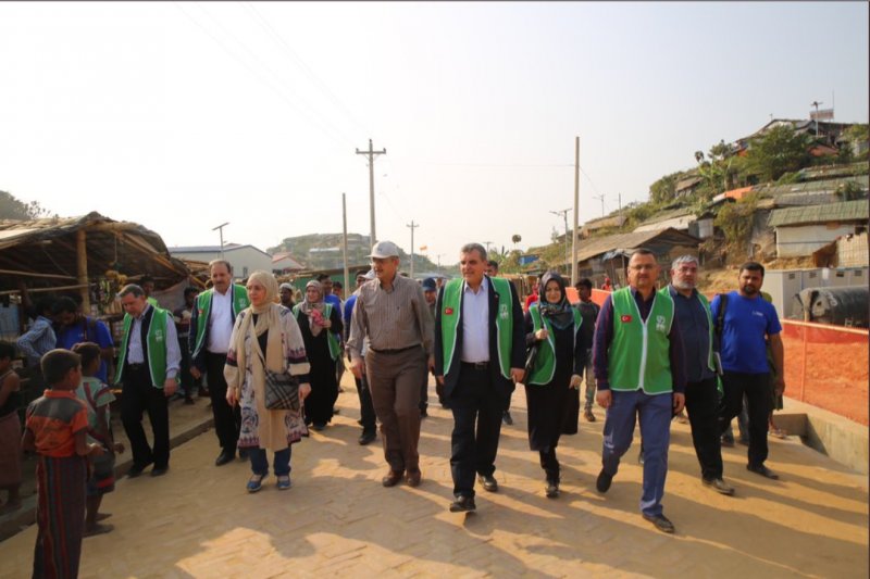 BAŞKAN BEYAZGÜL BANGLADEŞ’TE ŞANLIURFA MAHALLESİNİN AÇILIŞINI GERÇEKLEŞTİRDİ