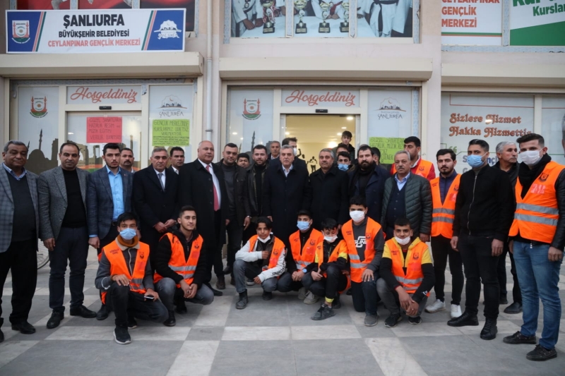 BAŞKAN BEYAZGÜL CEYLANPINAR İLÇESİNE ADETA ÇIKARMA YAPTI