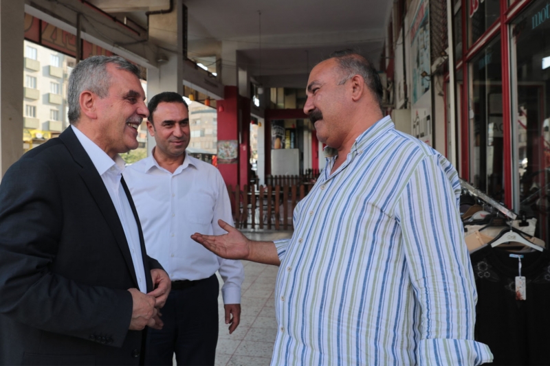 BAŞKAN BEYAZGÜL ESNAF VE MAHALLE ZİYARETLERİNİ SÜRDÜRÜYOR