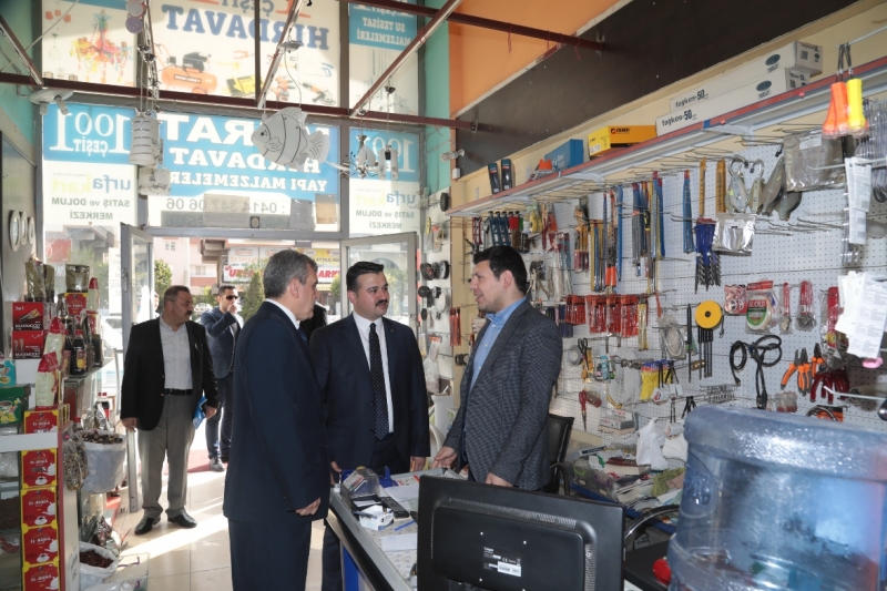 Başkan Beyazgül Esnafı Ziyaret Etti