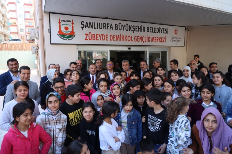 BAŞKAN BEYAZGÜL, GENÇLERLE BULUŞTU