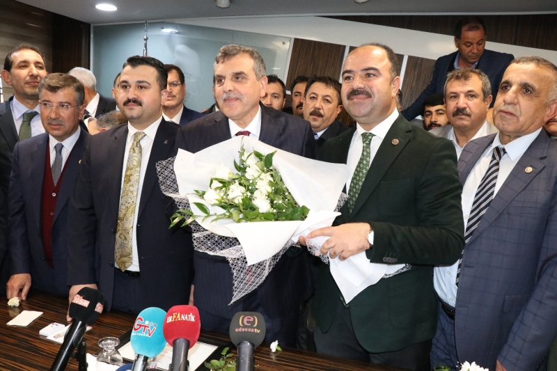 Başkan Beyazgül Görevi Devraldı