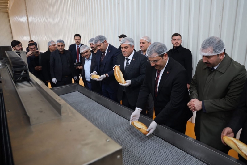 BAŞKAN BEYAZGÜL, “HALK EKMEK FABRİKAMIZDA ÜRETİM BAŞLADI”