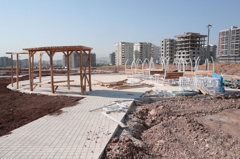 BAŞKAN BEYAZGÜL, ‘’KENTTE YEŞİL ALAN ORANINI ARTIRIYORUZ’’